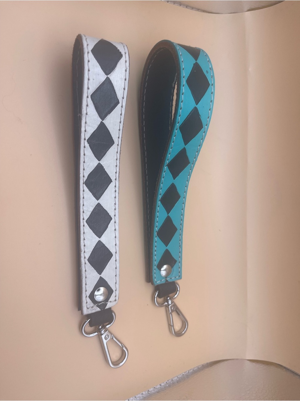 NWOT 2 Western Leather Wristlet Keychains Turquoise White Diamond